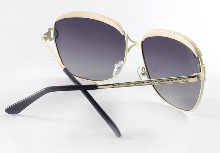8702-white-750 (6)