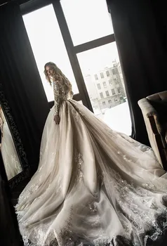 شراء2019 Eslieb الزفاف اللباس للازالة قطار مصلى قطار طويل كم قبالة الكتف زر Vestito دا Sposa عالية الجودة HA076