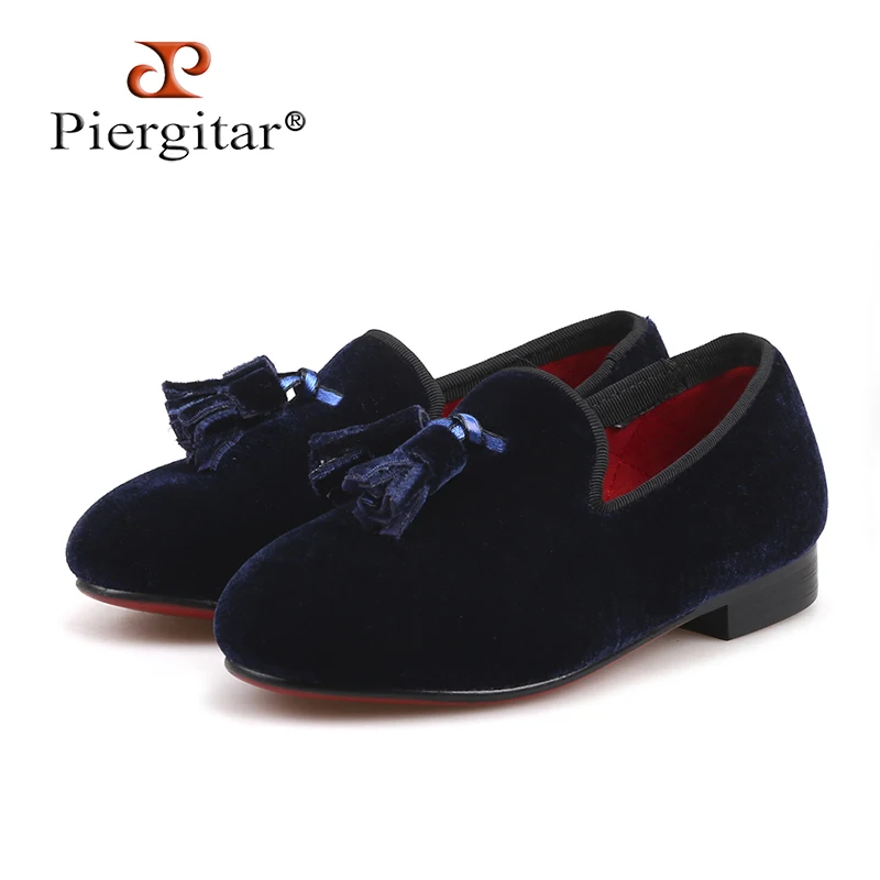 Piergitar 2018 اليدوية البحرية ألوان الأطفال المخملية أحذية حزب و مأدبة كيد شرابة المتسكعون الوالدين والطفل desgisn أحذية