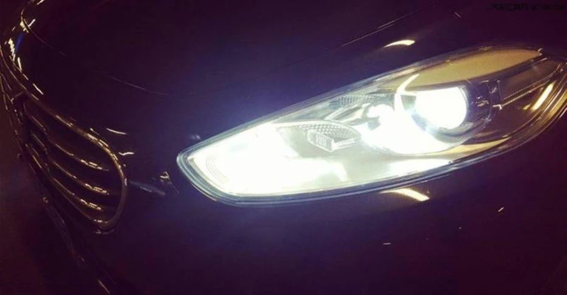 Автомобильная проблесковая 2 шт. 12V 35W D1S D2S D3S D4S D1R D2R D3R D4R ксеноновых фар