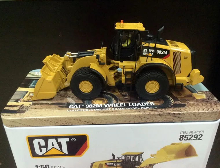 Новая упаковка-Cat 982 м колесный погрузчик масштаб 1/50 литые модели строительных