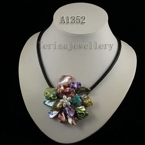 Идеальное ожерелье в виде цветка из натуральной раковины, белое ожерелье из пресноводного жемчуга, ювелирные изделия из черной кожи, новинка