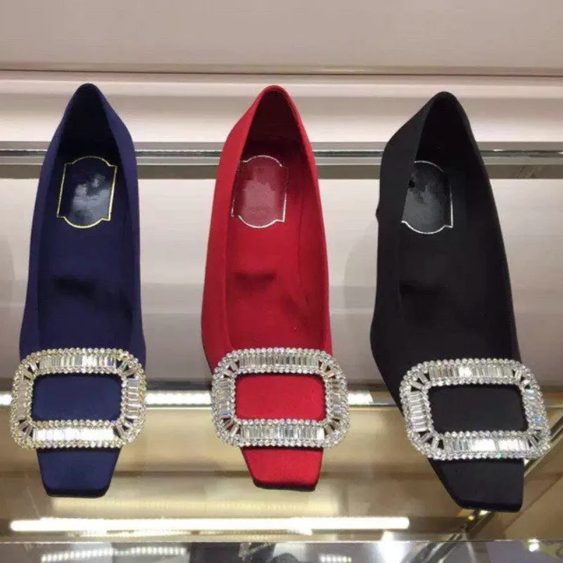 

2019 New European square head high heels rhinestone buckle with red wedding shoes thick with women's shoes satin Pumps