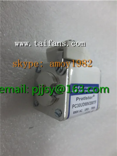 Предохранитель PC72UD13C550TF 550A 1300 V E300499 12, 5URD72TTF0550 12,5 ДТП 72 TT F 0550