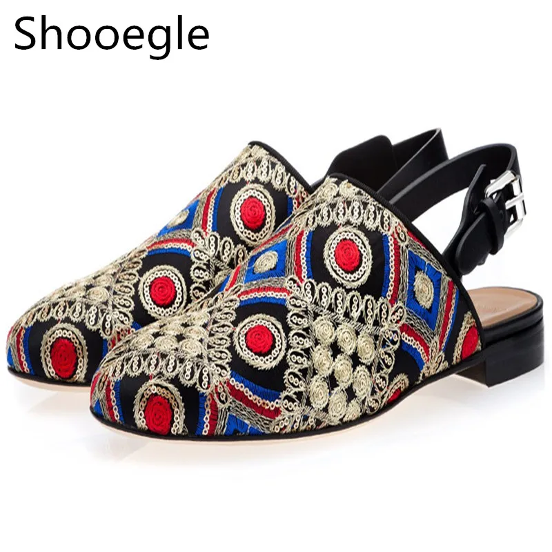 

Men Multi color Canvas Mules Casual Shoes Floral Embroidery Flats Bohemia Style Buckle Strap Shoes Men Casual Slipper