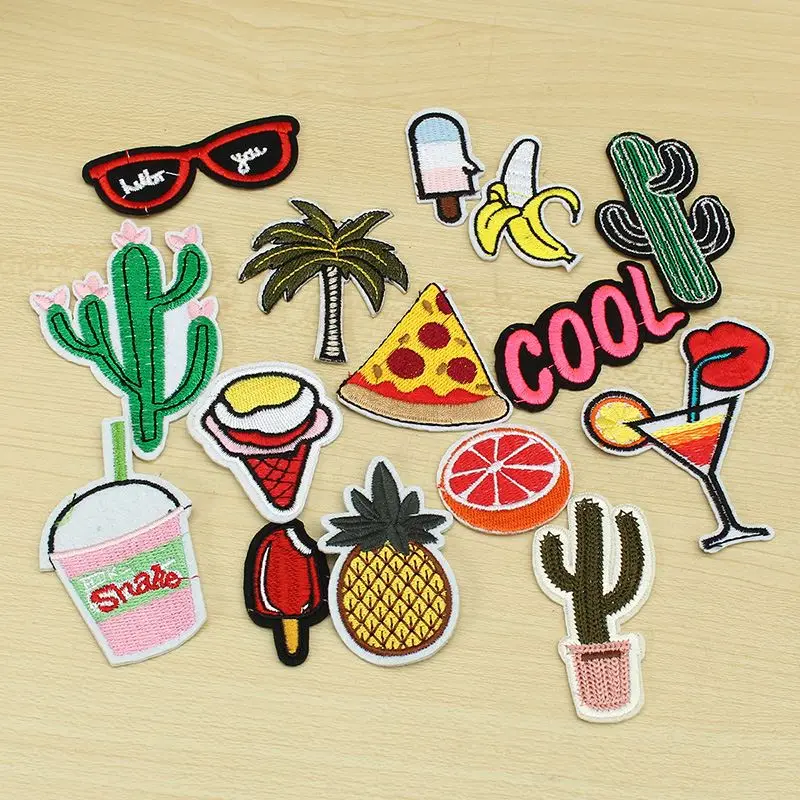 Коллекция патчи рисунок. Summer patches. Квадратные летние стикеры. Классные стикеры на лето. Лето наклейки вектор.