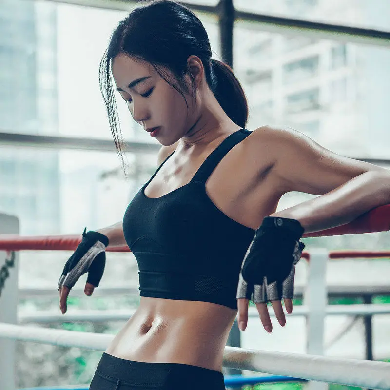 Спортивные no Bra