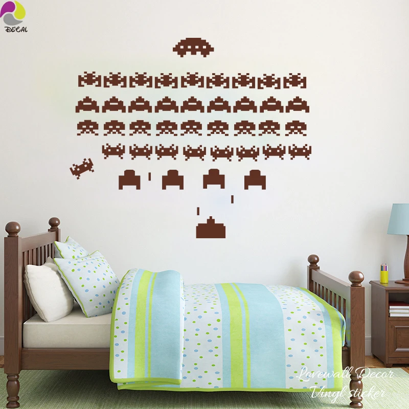 Cartoon Space Invaders Wall Sticker Kids Room Classic Video Game Decal For Car Laptop Vinyl Tank Game Home Decor Child room DIY