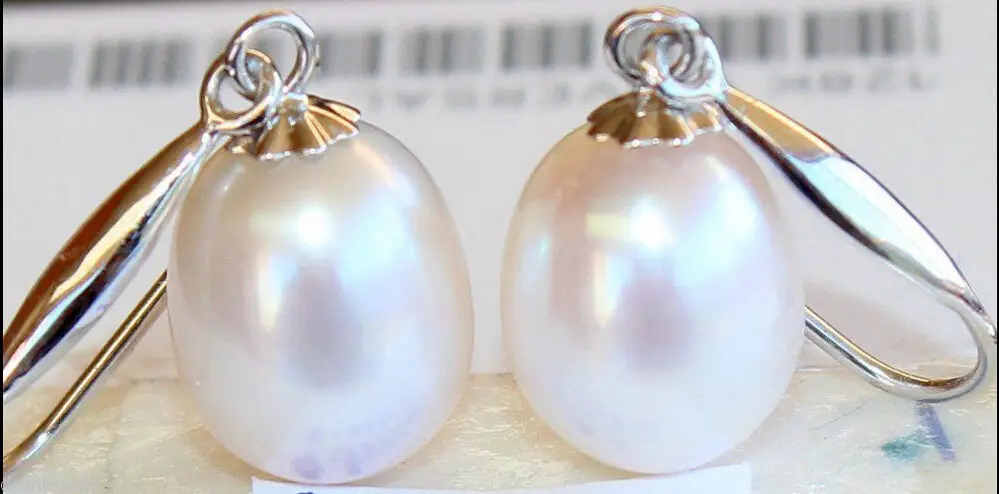 

xiuli 00522 natural 9x11mm Australian south seas white pearl earrings