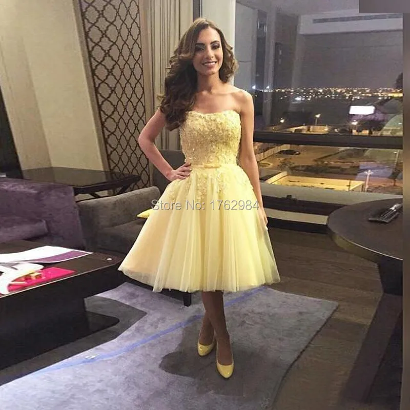 Yellow Cocktail Dresses 2017 Elegant A Line Strapless Appliqued Lace Tulle Robe de Cocktail Short Party Dresses