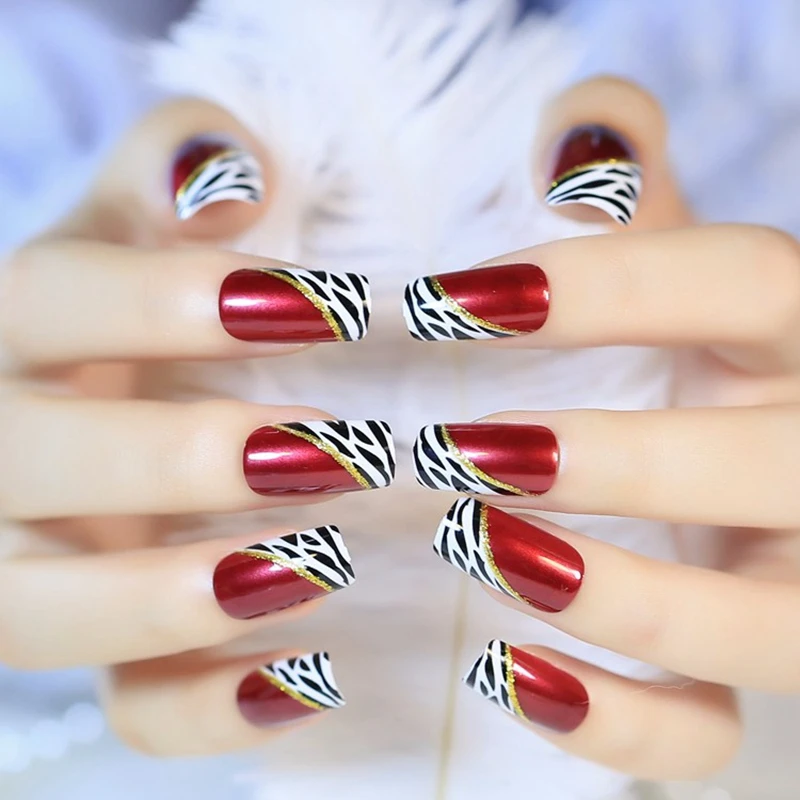 

24pcs Shiny Red Wine Leopard Pattern False Nails Golden Glitter Artificial Fake Nail Tips Z328