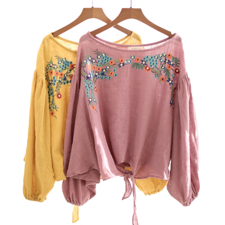 

Ethnic Women Vintage Cotton Linen Shirt Retro Mori Girl Lantern Sleeve Flower Embroidery Batwing Long Sleeved Shirt Tunic Tops