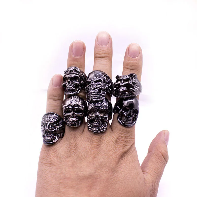 Wholesale lot 12 pcs Black Mix Men Gift Men Punk Style Jewelry Skull Ring Skeleton Pattern Man Gothic Biker Rings Party Gift 5