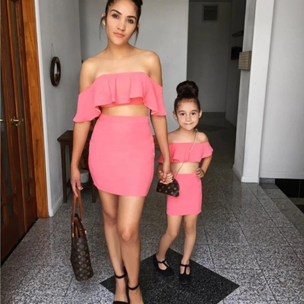 

mom and daughter dress mother and baby girl Dresses Solid Open Ruffles off shoulder Tops Sexy Skirt Family matching Clothes Sets