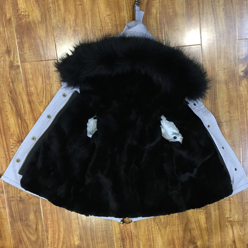 4492082236_1367061093