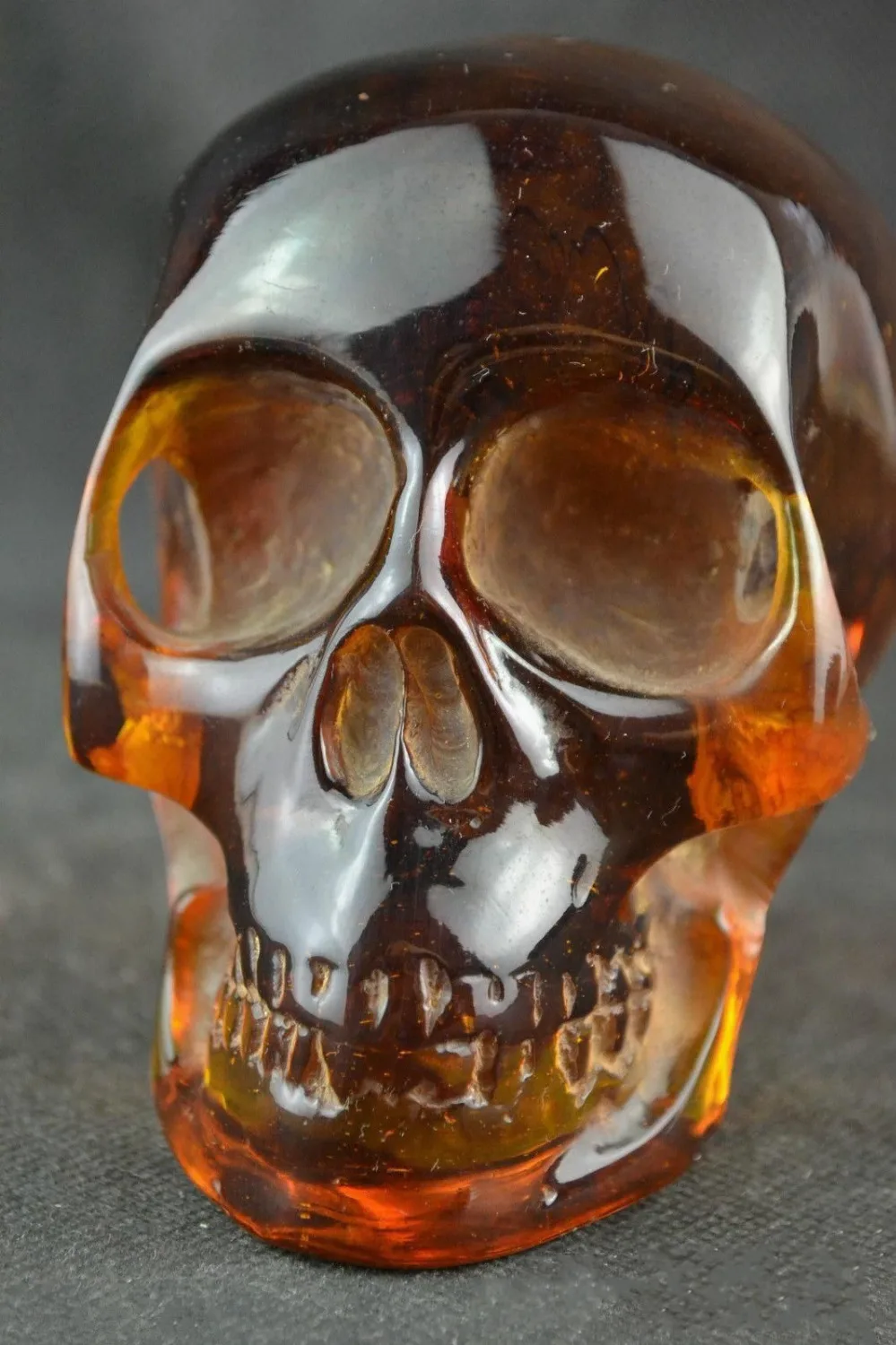 11.5 cm */Collectible Decorate Handwork Old Burmese amber carving skull statue 