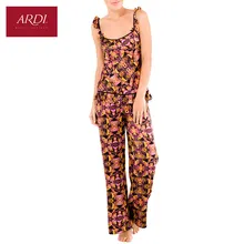 Шелковый пижамный комплект состоит из великолепного топа и брюк R1254-52