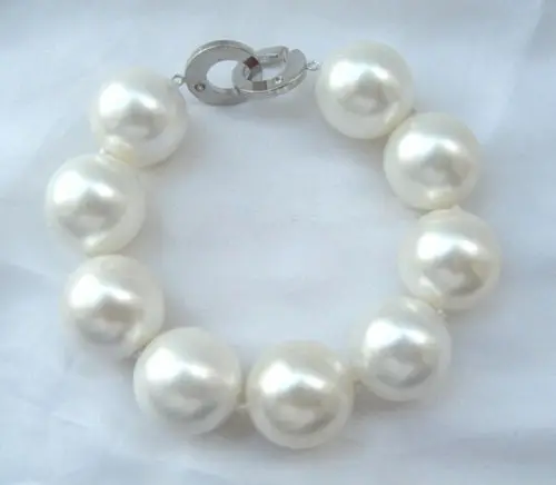 

fashion natural seawater pearl shells 20 MM white pearl Bracelets 7.5"@^Noble style Natural Fine jewe FREE SHIPPING