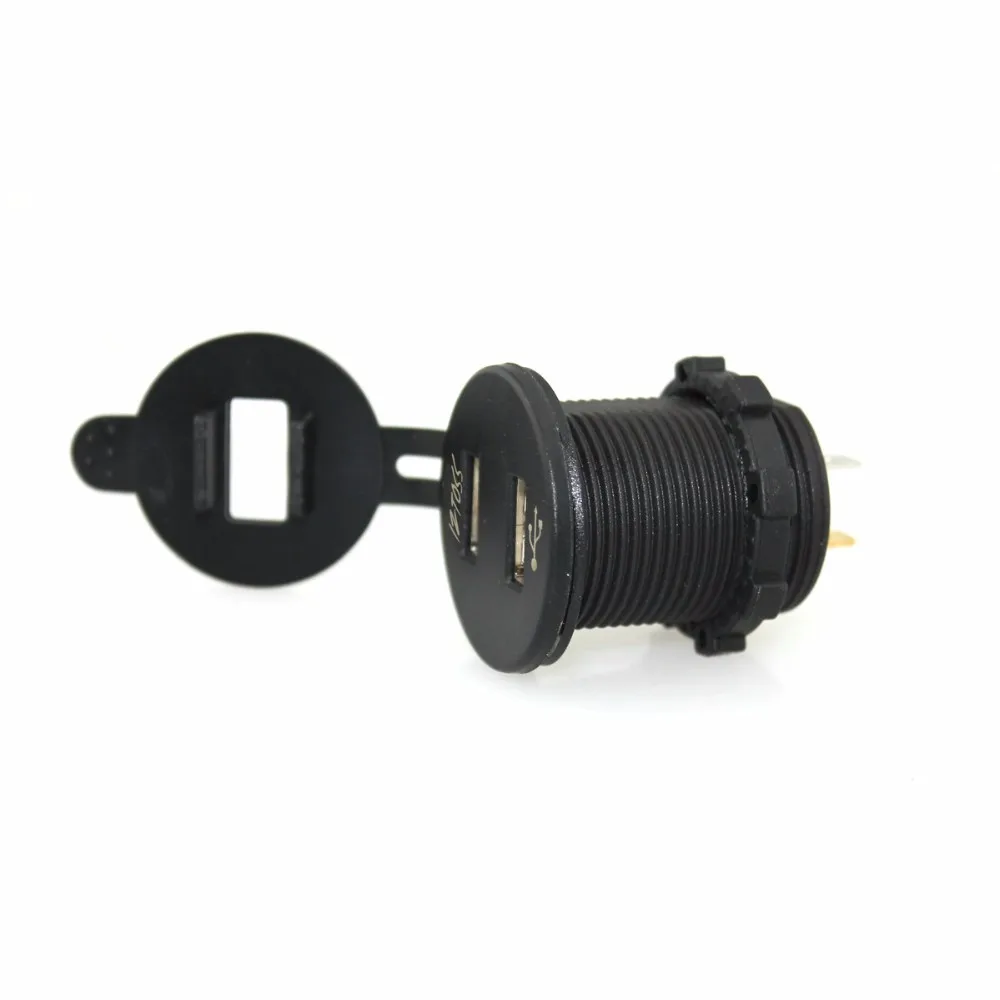 C888-15L dual USB red LED  (2)