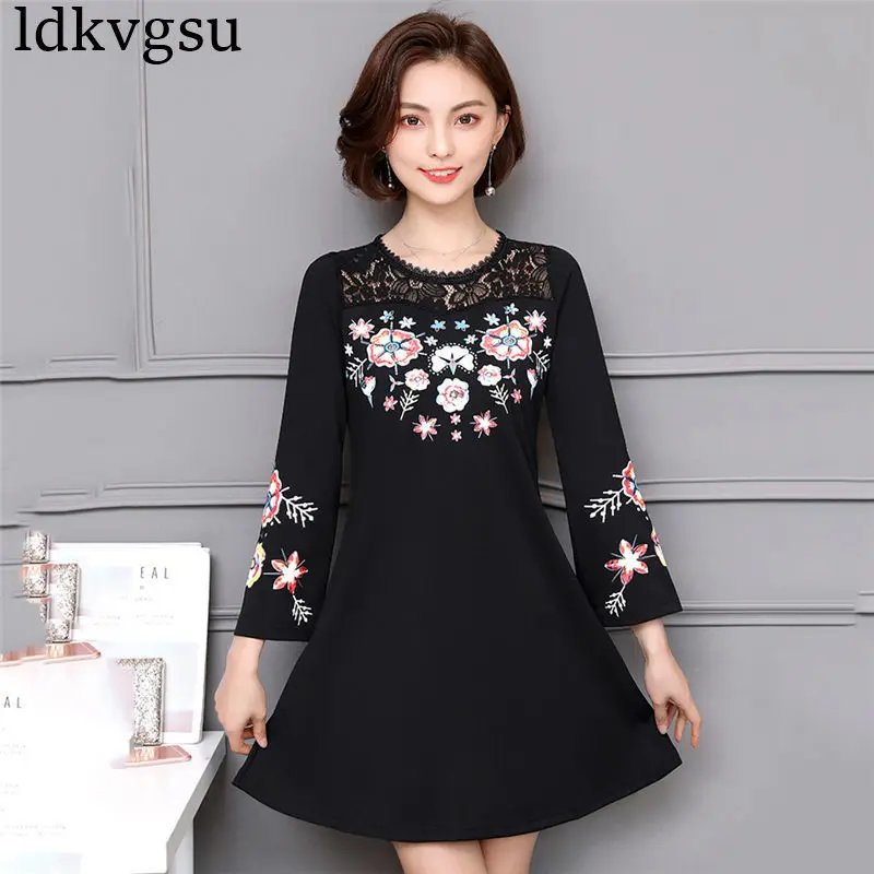

5XL Plus Size 2018 Spring Autumn Women Dress Black A-line Dress Butterfly Flower Embroidery Lace Shoulder Mini Dress A898