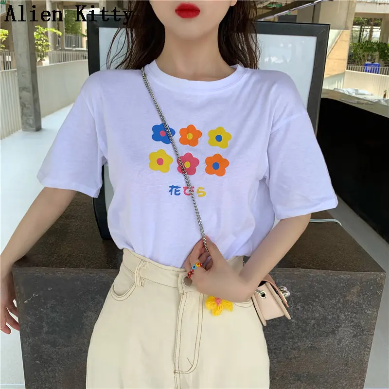 

Alien Kitty 2019 Hot Summer Simple New Arrival Half-Sleeved Loose Fresh Casual Print Floral Fresh Sweet Cotton White T-shirt