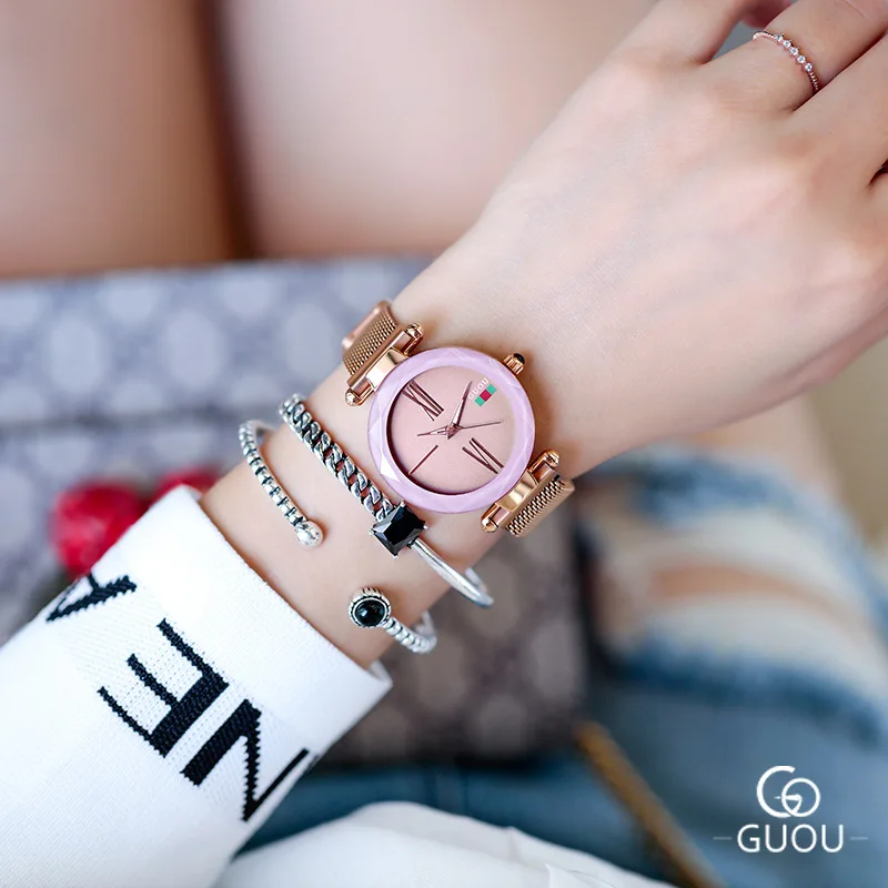 Super Fashion Mesh Band Magnet Buckle Ladies Watches Women Luxury Starry Sky Dial Roman Numerals Quartz WristWatch Clock
Super Fashion Mesh Band Magnet Buckle Ladies Watches Women Luxury Starry Sky Dial Roman Numerals Quartz WristWatch Clock