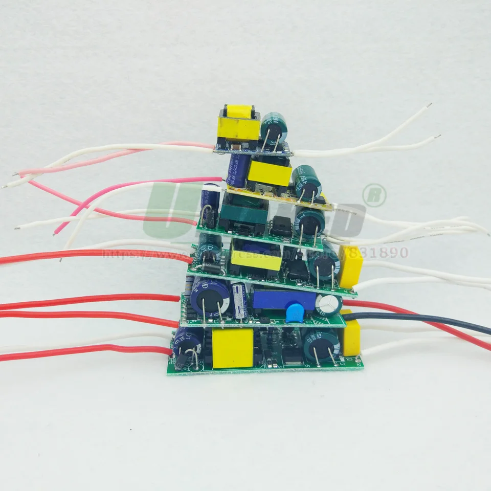 2 шт Светодиодный драйвер Вход AC110V/220 V 1-36 W Питание постоянный ток 300mA IC освещения Трансформатор встроенный для DIY светодиодный лампы