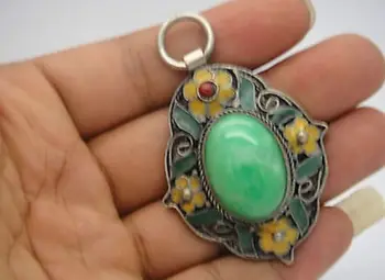 

Exquisite Chinese Handmade Tibetan Silver Cloisonne Flower Inlaid with Green Jade Pendant