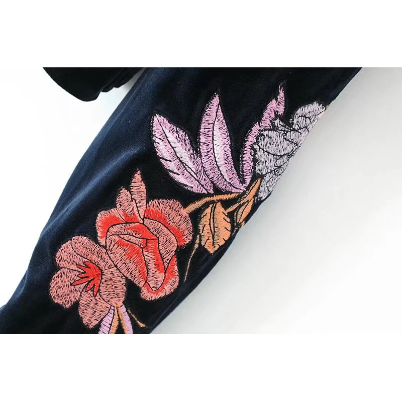 Onlyoung 2017 Autumn Women Velvet Embroidery Jakcet Coat Outwear Streetwear Floral Embroidered Basic Jackets