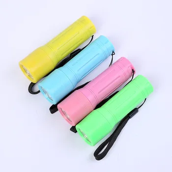 

Darkvim CREE R2 LED 1-mode AAA 1.2V-4.2V 200 Lumens Keychain Flashlight