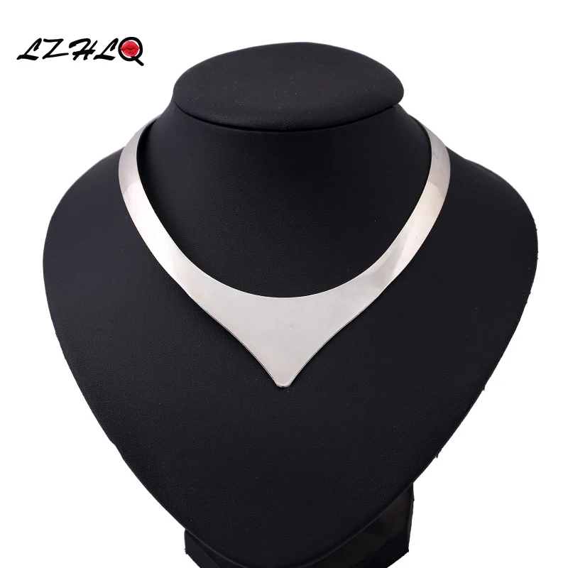 

LiuXSP2019 Fashion V Shape 3 Colors Rock Street Torques Colar Girl Punk Power collar Choker Necklace Statement Women Jewelry