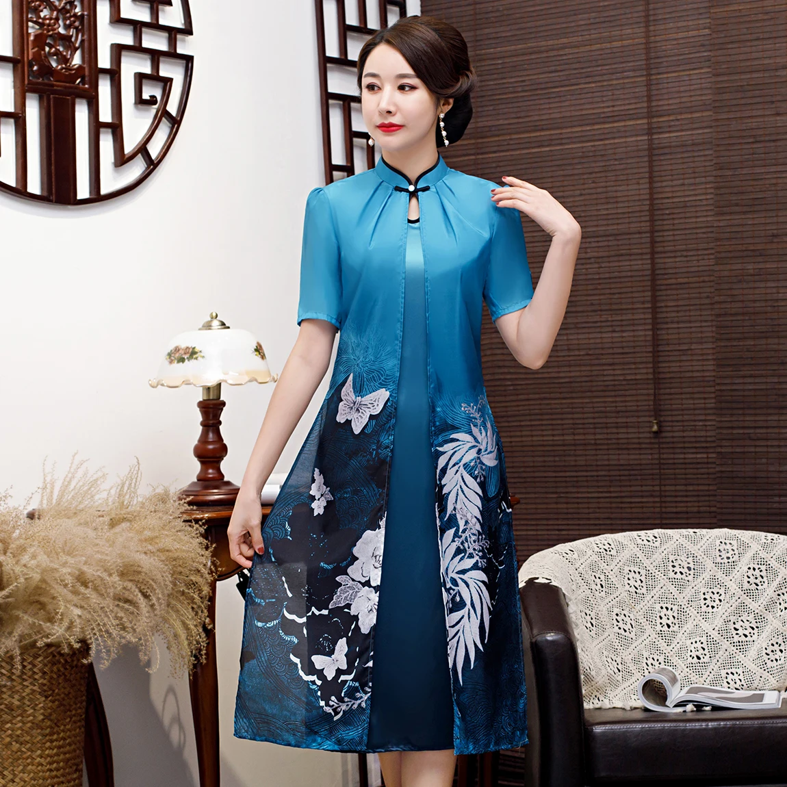 

Vintage Short Sleeve Women Aodai Dress Chinese Traditional Print Floral Qipao Oversize 3XL Rayon Mandarin Collar Cheongsam