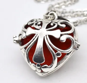 

5pcs Cross Heart Aromatherapy Lockets Pendant Necklace Diffuserwith 70cm Chain