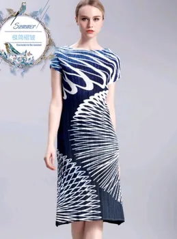 

FREE SHIPPING Miyake fold digital printing dress round neck short sleeve dress IN STOCK