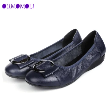 

New 2020 spring autumn fashion women's Round metal buckle flat shoes soft leather shallow mouth woman moccasins J076
