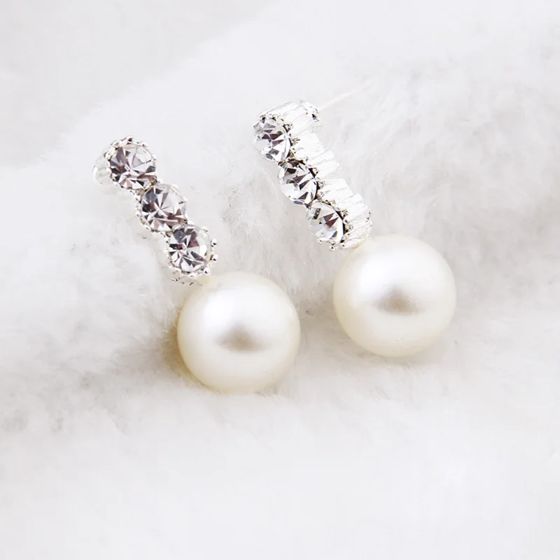 

Liffly Fashion Hot Sale Simple Design Pearl Stud Earrings Charm Women's Prom Party Exquisite Gift Jewelry Accessory