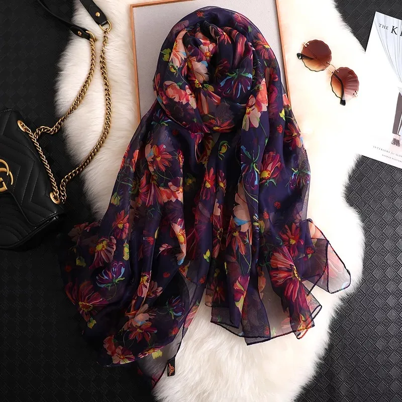 

2019 High-grade Brand good Silk Women Big Flower printed Scarves Summer Foulard lady Designer Shawl Wrap Fashion Neck Bandana