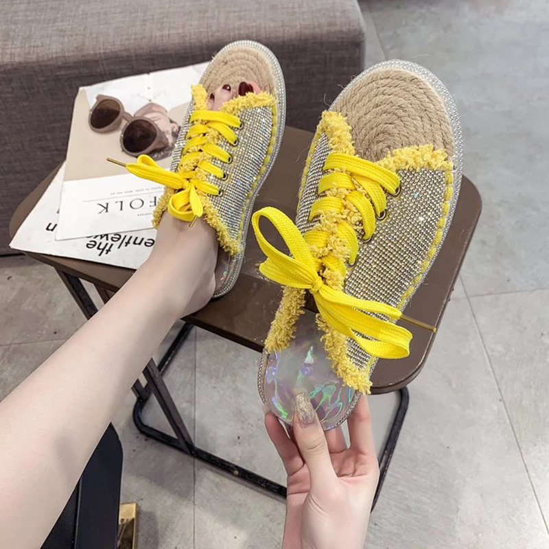 

Brand Summer Women Trend Diamond Shoes Laser Letters Sandals Girls Beach Open Toed Flip Flop Designer Casual Low Heels Flats