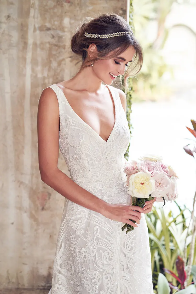Хорошее качество свадебное платье с кружевной аппликацией глубокий v-образный вырез открытая спина свадебные платья со шлейфом HA001