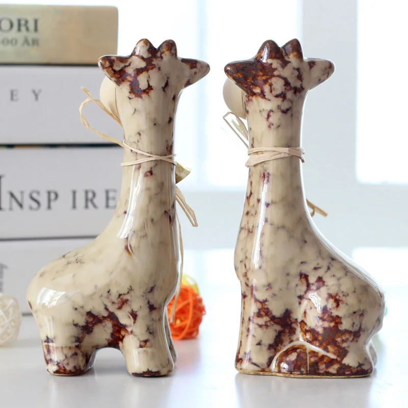 Originality Home Decoration Small Decorative Items Married Gift Ceramic