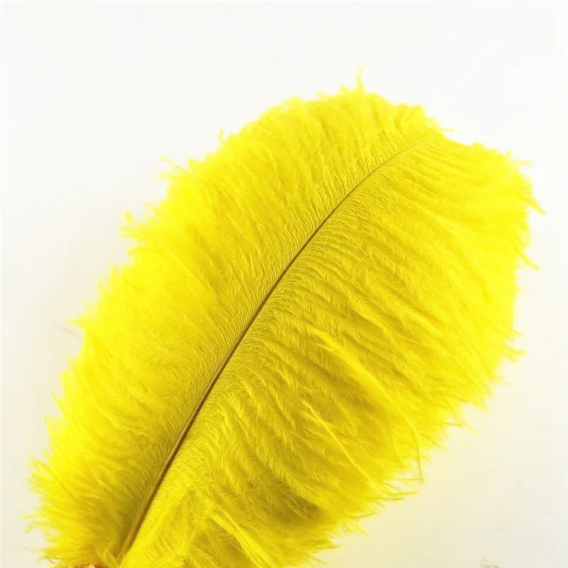 Желтое перо