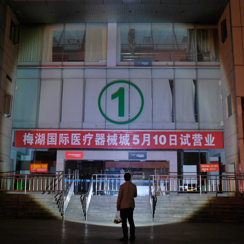 SHENYU Powerful Tactical LED Flashlight CREE XML-T6 Zoomable Waterproof Torch for 26650 Rechargeable or AA Battery