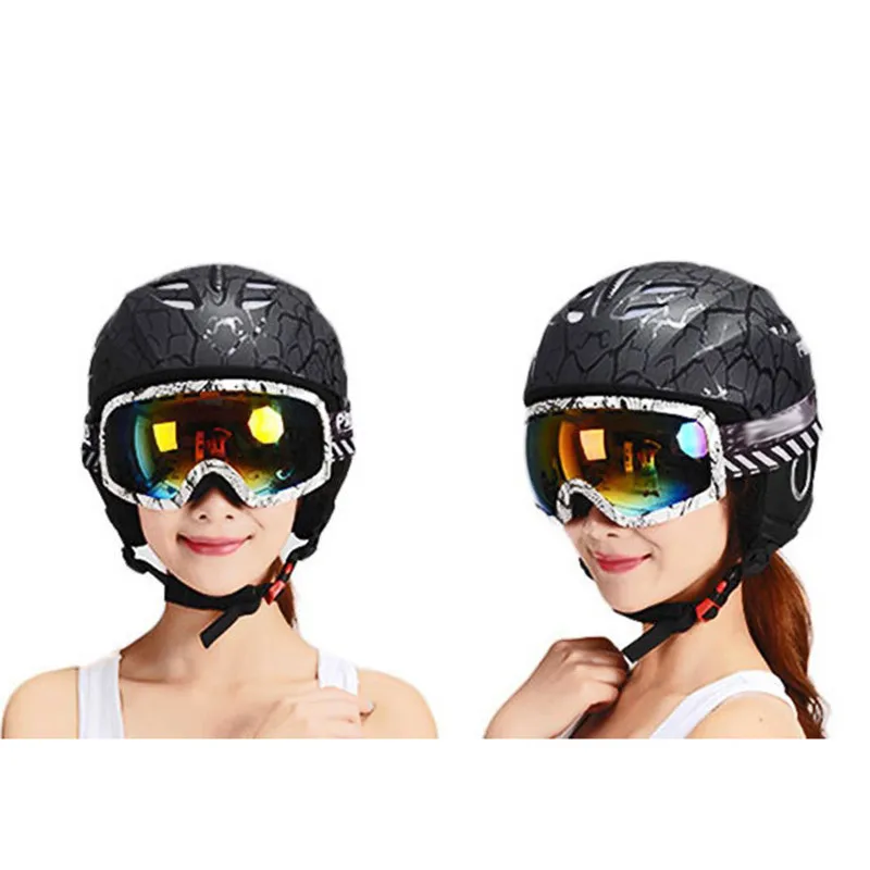 

Ski Helmet Integrally-molded Snowboard helmet Men Women Skating Skateboard Skiing Helmet