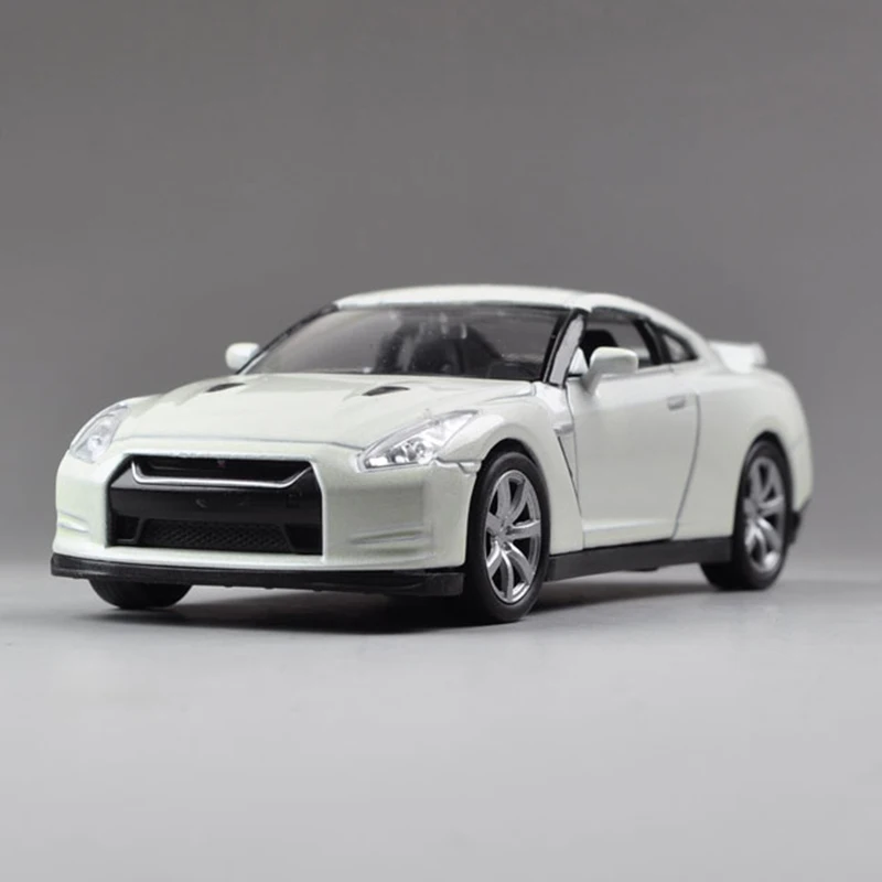 

1:36 Diecast Models GTR GT-R R35 Model Toys model cars Alloy Car Diecast Metal Pull Back Car Toy For Gift Collection