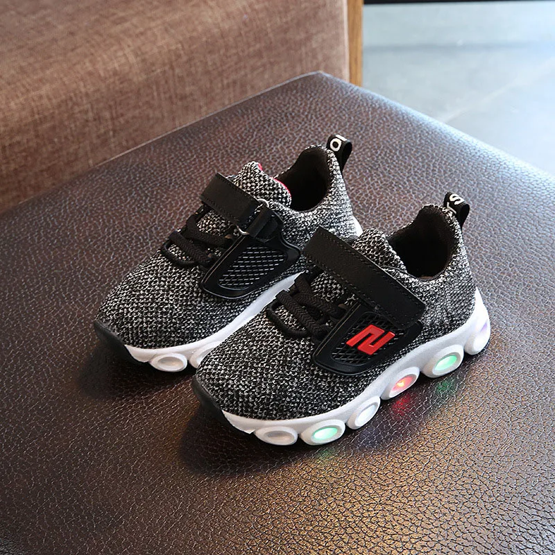 

Cool 2018 New brand fashion high quality children casual shoes Patchwork baby casual sneakers LED lighted cute kids footwear