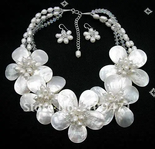 

Natural Mother of Pearl Shell FW Pearl Flower Necklace 19" Bridal
