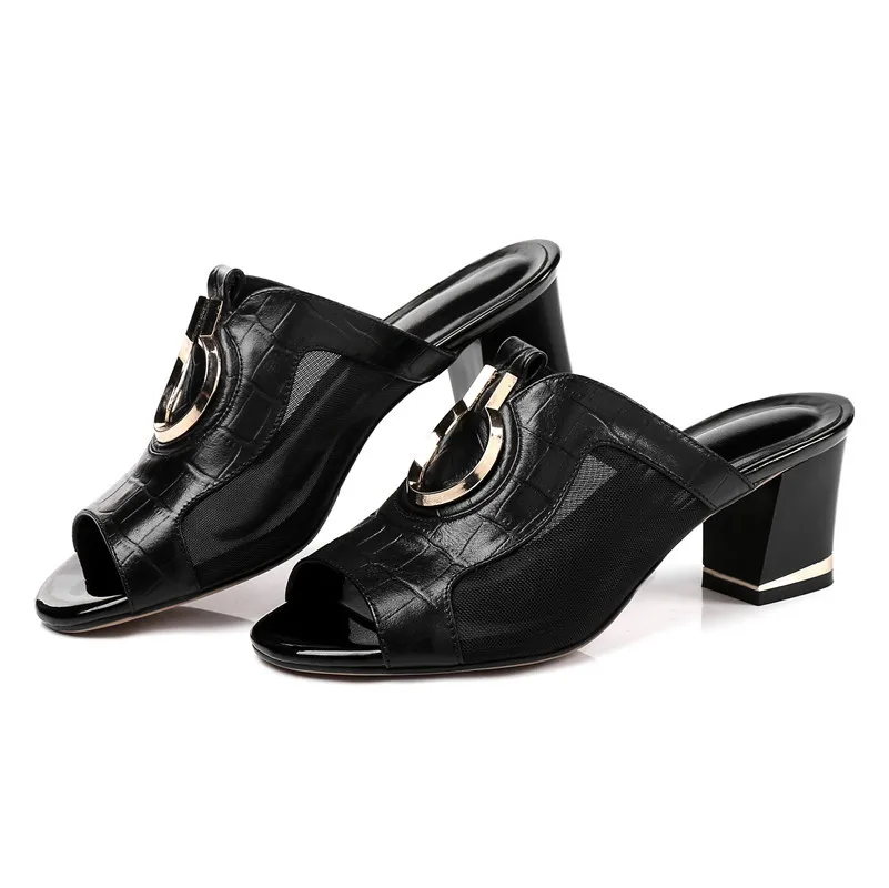 FEDONAS/; Брендовая женская обувь из натуральной кожи; женские сандалии с металлическими украшениями; шлепанцы в римском стиле; повседневные вьетнамки на высоком каблуке; сандалии - Цвет: Черный