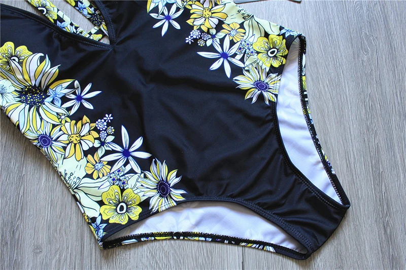 One piece swimsuit (11)