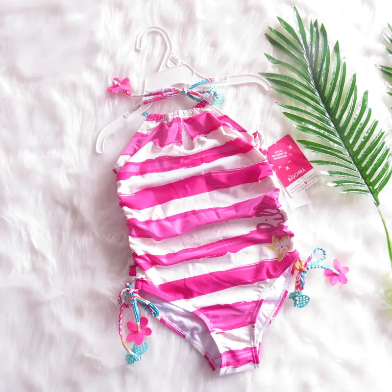 girls swimsuit
