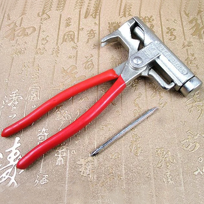 

1 pc Multi-function Universal Hammer Screwdriver Nail Gun Pipe Pliers Wrench Clamps Pincers Tool